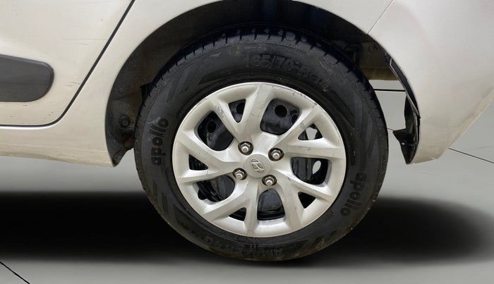 2017 Hyundai Grand i10 MAGNA 1.2 KAPPA VTVT, CNG, Manual, 80,100 km, Left Rear Wheel