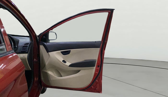 2013 Hyundai Eon MAGNA +, Petrol, Manual, 90,179 km, RHS Front Door