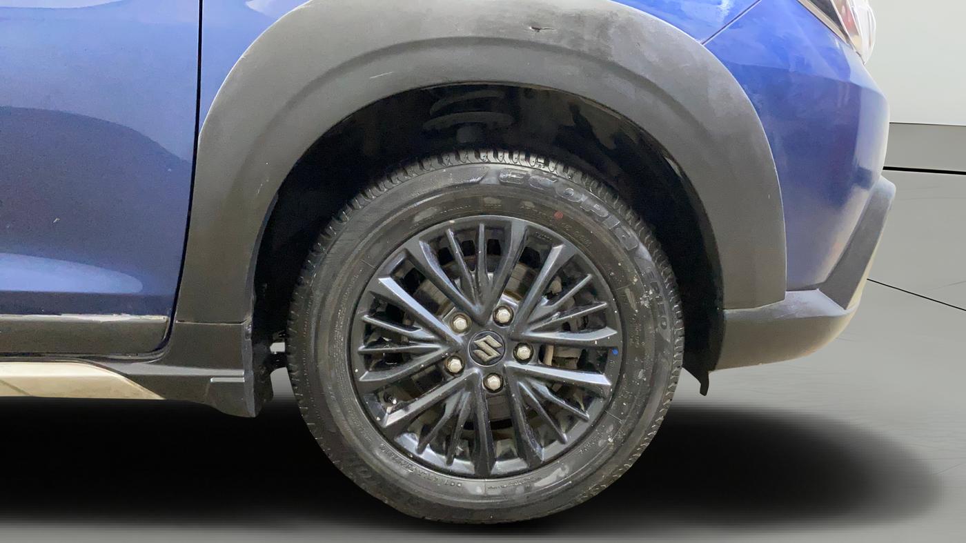 2019 Maruti XL6 ALPHA MT, Petrol, Manual, 29,154 km, Right Front Wheel