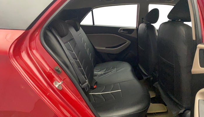 2015 Hyundai Elite i20 ASTA 1.4 CRDI (O), Diesel, Manual, 1,02,603 km, Right Side Rear Door Cabin