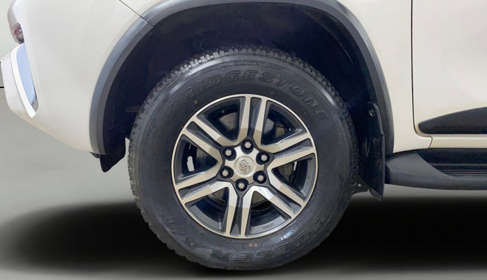2018 Toyota Fortuner 2.8 4X2 AT, Diesel, Automatic, 52,828 km, Left Front Wheel