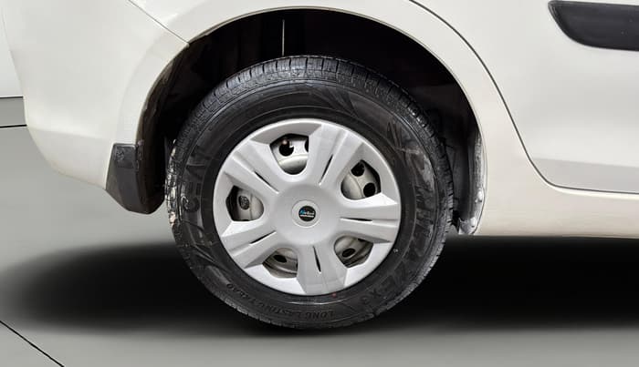 2015 Maruti Swift Dzire LXI, Petrol, Manual, 34,010 km, Right Rear Wheel
