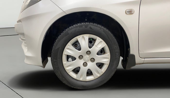 2015 Honda Amaze 1.2L I-VTEC S, Petrol, Manual, 1,07,704 km, Left Front Wheel