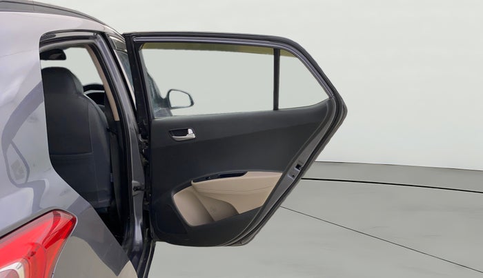 2015 Hyundai Grand i10 SPORTZ 1.2 KAPPA VTVT, CNG, Manual, 52,972 km, RHS Rear Door