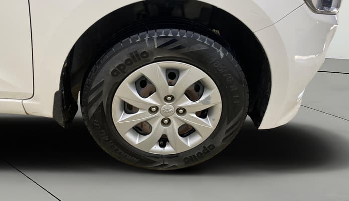 2017 Hyundai Elite i20 MAGNA 1.4 AT, Petrol, Automatic, 88,272 km, Right Front Wheel
