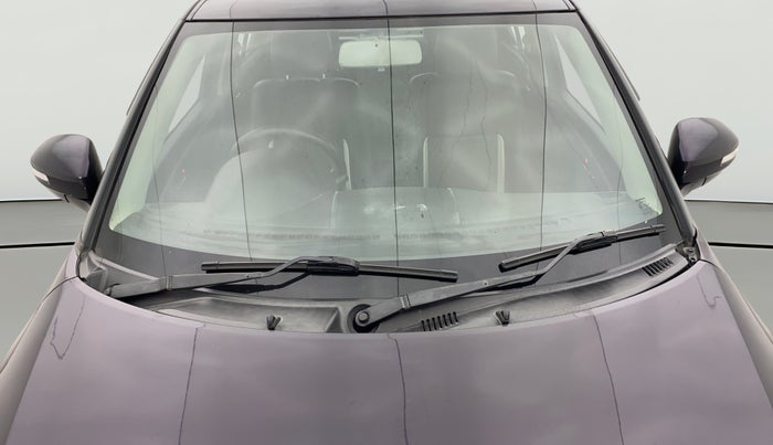 2016 Maruti Swift VXI, Petrol, Manual, 62,511 km, Front Windshield