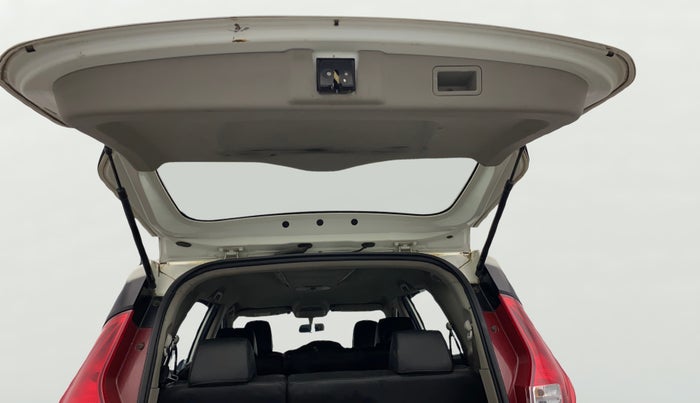 2019 Mahindra MARAZZO M4 8 STR, Diesel, Manual, 52,280 km, Boot Door Open