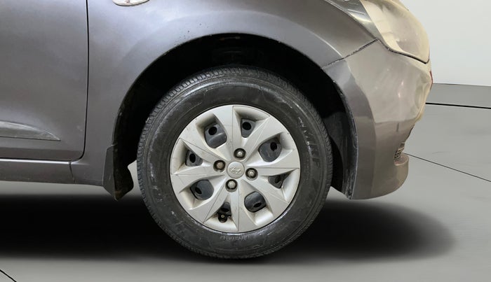 2017 Hyundai Elite i20 MAGNA EXECUTIVE 1.2, Petrol, Manual, 1,06,800 km, Right Front Wheel