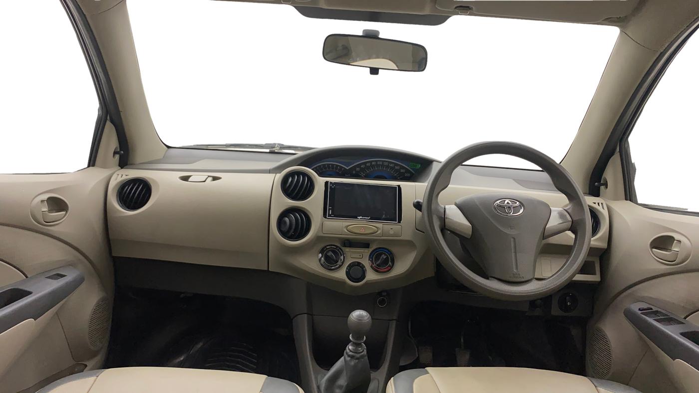 2015 Toyota Etios GD, Diesel, Manual, 86,217 km, Dashboard