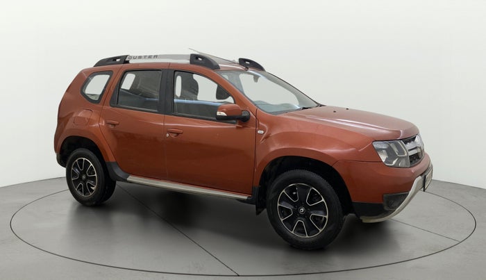 2017 Renault Duster 110 PS RXZ 4X2 AMT DIESEL, Diesel, Automatic, 1,37,469 km, Right Front Diagonal