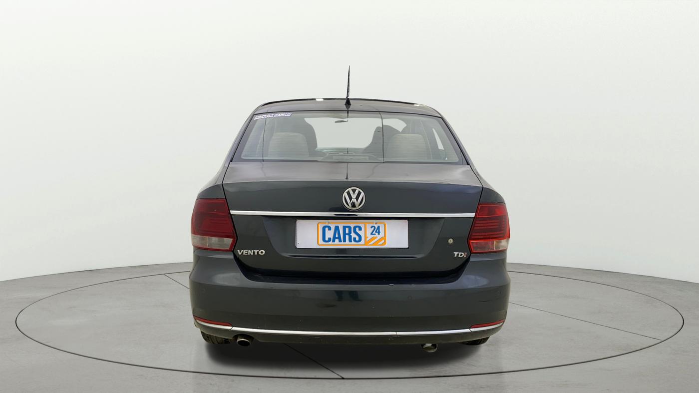 2016 Volkswagen Vento HIGHLINE 1.5 AT, Diesel, Automatic, 55,573 km, Back/Rear