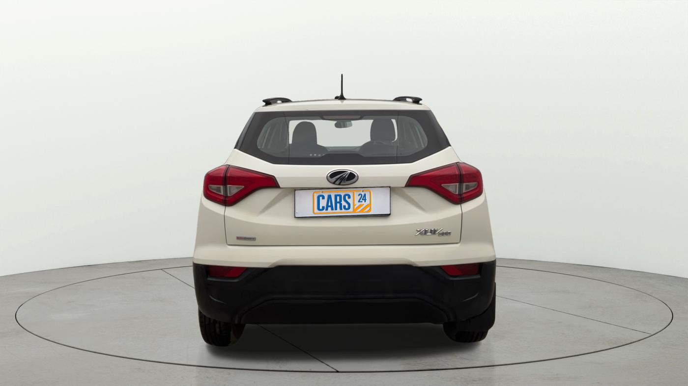 2022 Mahindra XUV300 W6 1.2 PETROL AMT, Petrol, Automatic, 19,036 km, Back/Rear