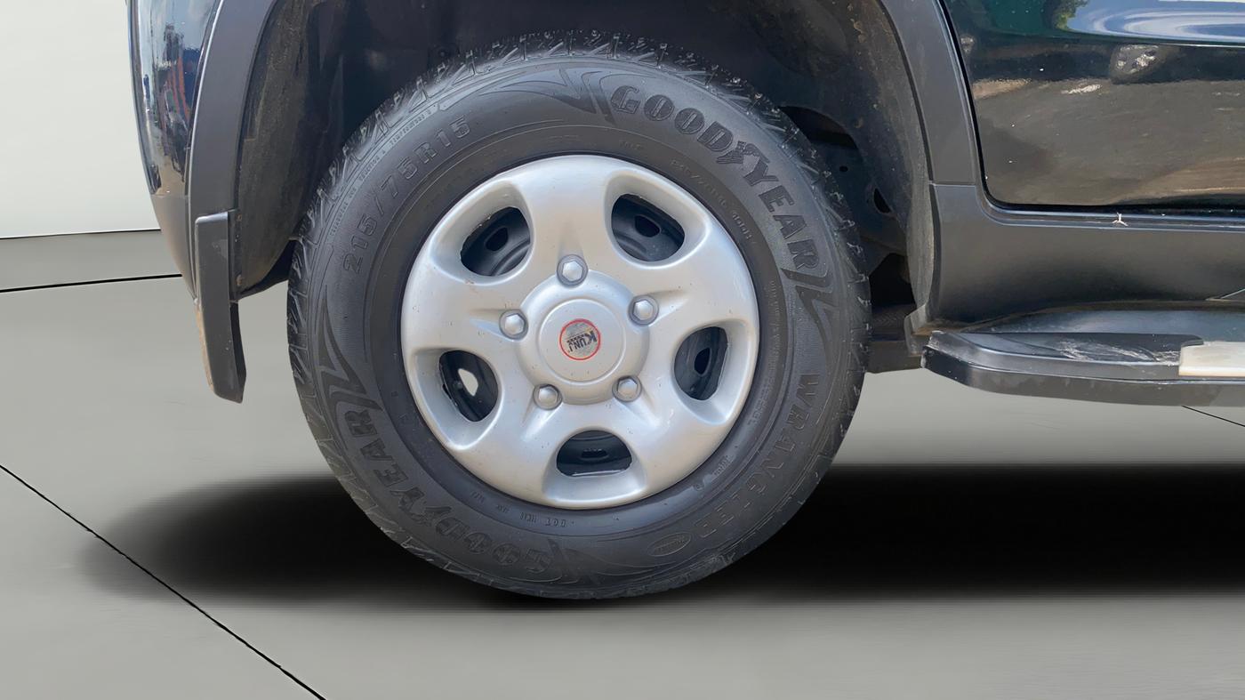 2023 Mahindra BOLERO NEO N 8, Diesel, Manual, 30,272 km, Right Rear Wheel