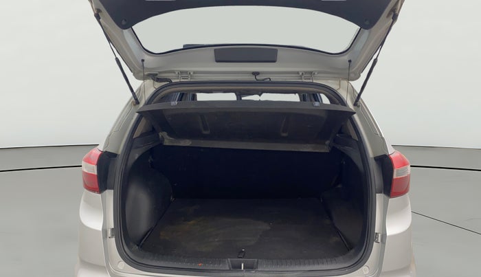 2016 Hyundai Creta SX PLUS 1.6 PETROL, Petrol, Manual, 1,05,128 km, Boot Open Zoomed View