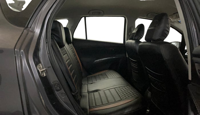 2022 Maruti S Cross SIGMA 1.5, Petrol, Manual, 69,882 km, Right Side Rear Door Cabin