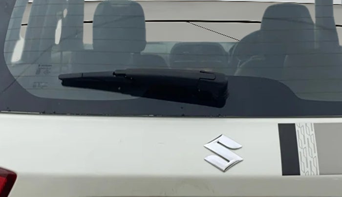 2016 Maruti Vitara Brezza ZDI PLUS, Diesel, Manual, 1,04,764 km, Rear Wiper