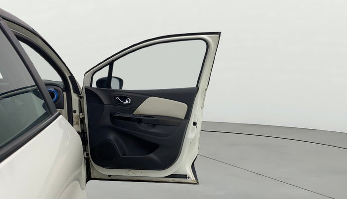 2018 Renault Captur RXT PETROL, Petrol, Manual, 52,702 km, RHS Front Door