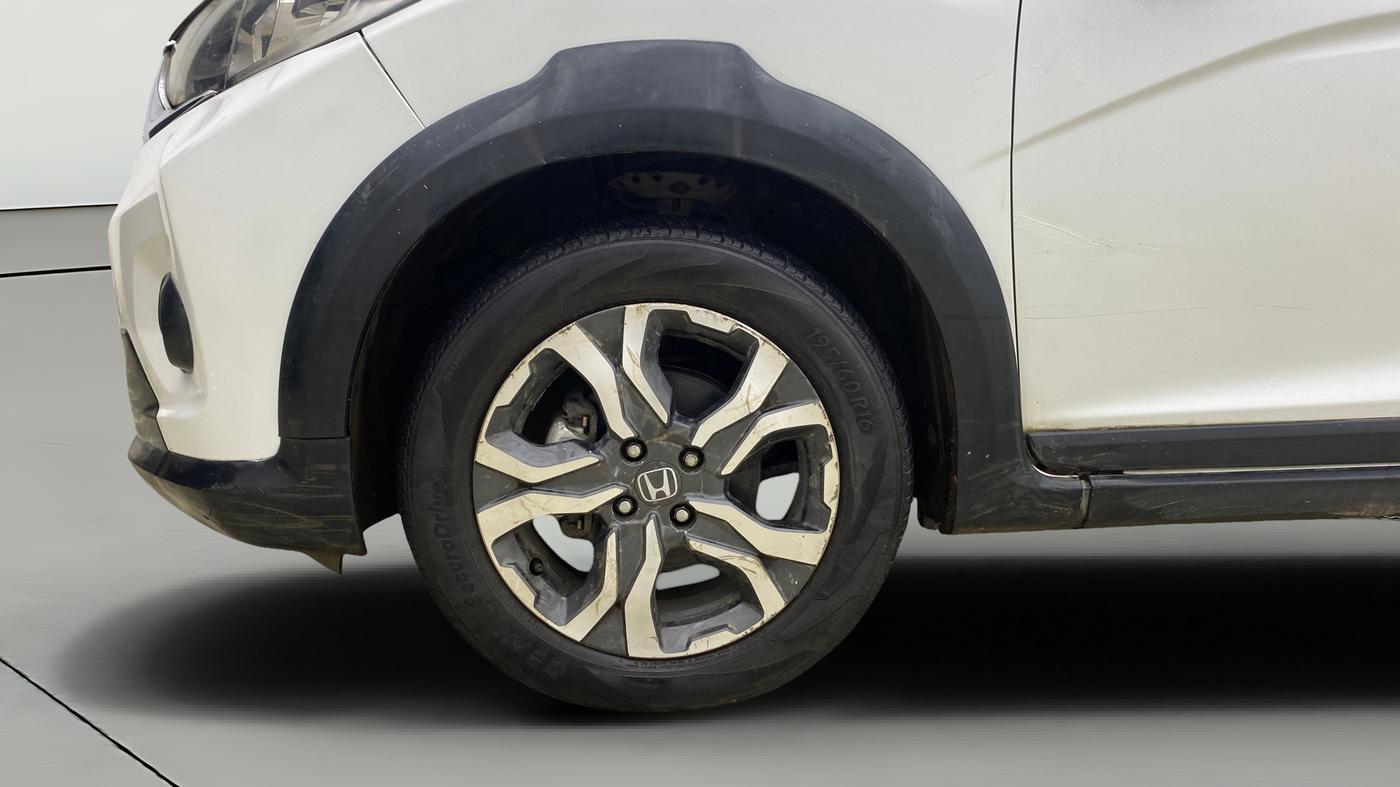 2018 Honda WR-V 1.5L I-DTEC VX MT, Diesel, Manual, 1,20,365 km, Left Front Wheel