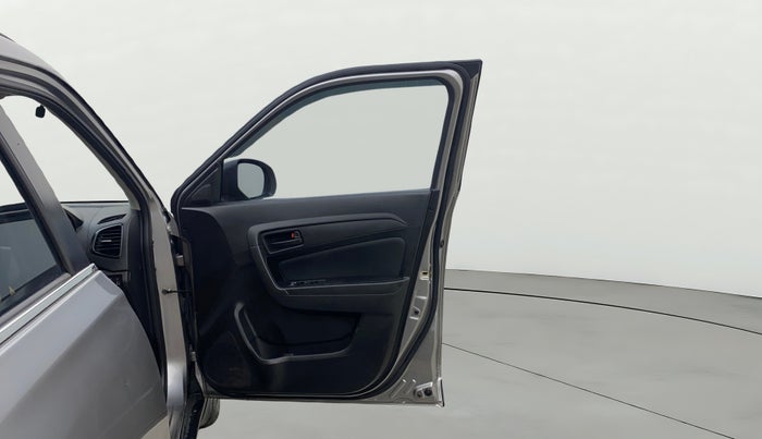 2021 Maruti Vitara Brezza VXI, Petrol, Manual, 29,756 km, RHS Front Door