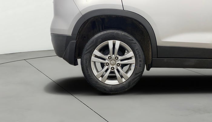 2016 Maruti Vitara Brezza ZDI PLUS, Diesel, Manual, 93,645 km, Right Rear Wheel