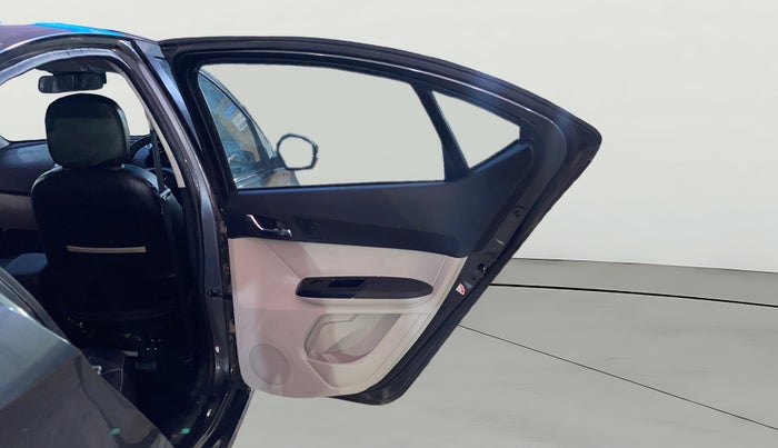 2024 Tata TIGOR XZ PLUS CNG, CNG, Manual, 25,960 km, RHS Rear Door