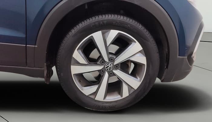 2023 Volkswagen TAIGUN TOPLINE 1.0 TSI MT, Petrol, Manual, 24,834 km, Right Front Wheel