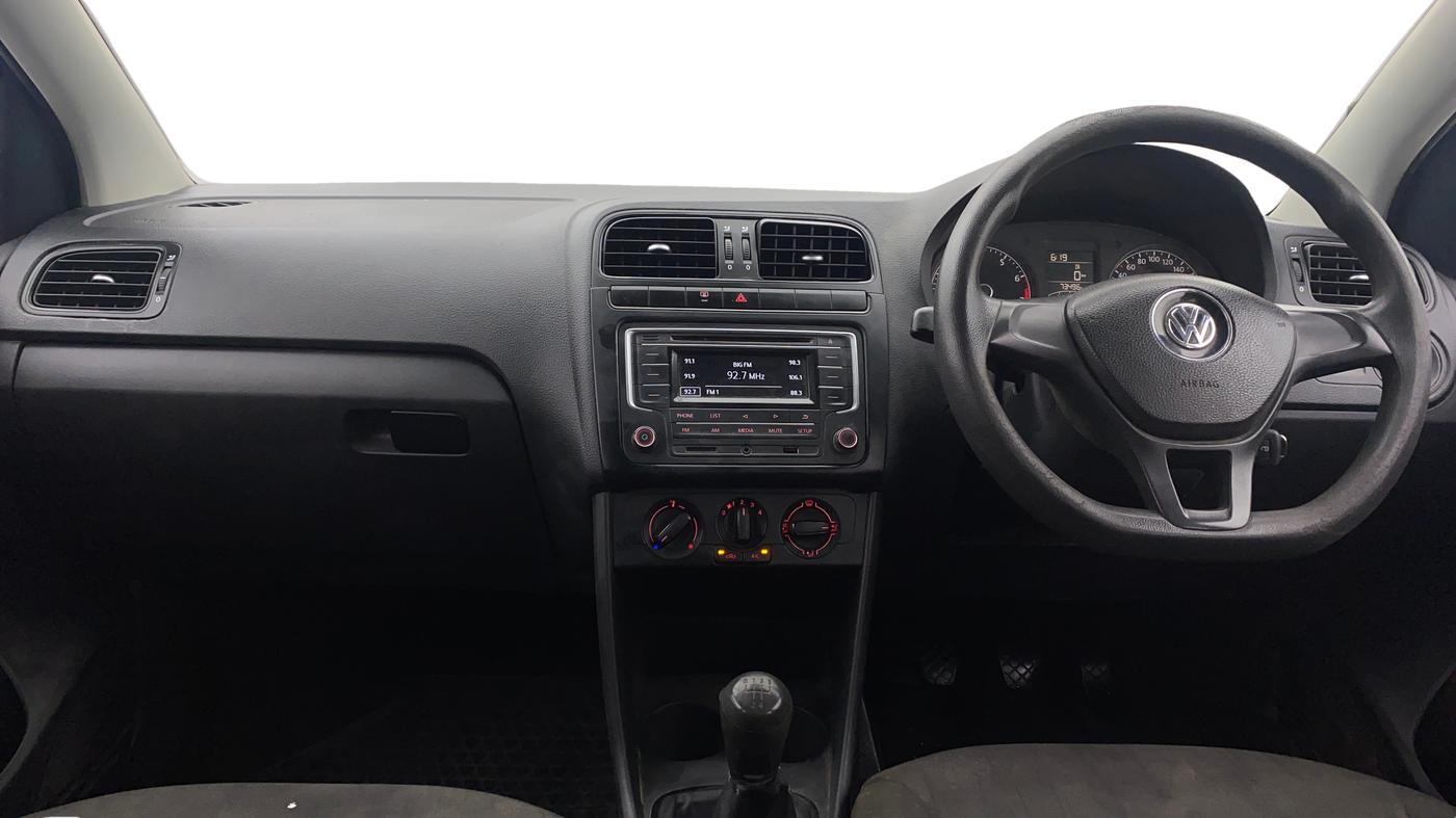 2016 Volkswagen Polo COMFORTLINE 1.2L, Petrol, Manual, 73,591 km, Dashboard