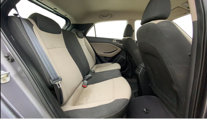 2014 Hyundai Elite i20 SPORTZ 1.2 (O), Petrol, Manual, 53,971 km, Right Side Rear Door Cabin