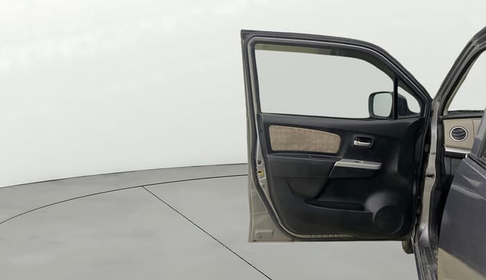 2015 Maruti Wagon R 1.0 VXI, Petrol, Manual, 48,261 km, LHS Front Door