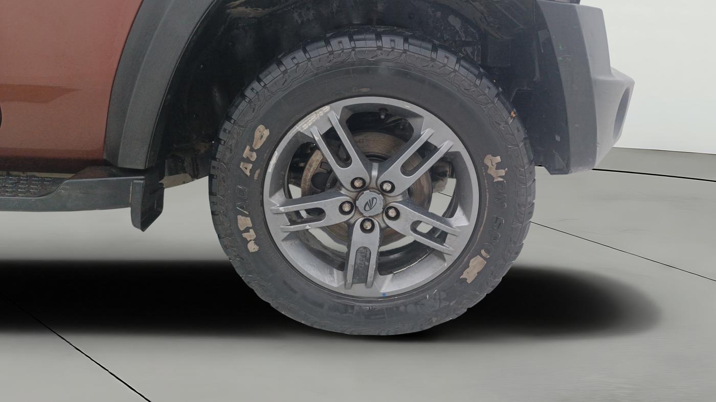 2020 Mahindra Thar LX HARD TOP 4WD MT, Diesel, Manual, 92,952 km, Right Front Wheel