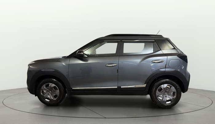2024 Mahindra XUV 3XO MX3 Pro 1.2 L TCMPFi, Petrol, Manual, 17,317 km, Left Side