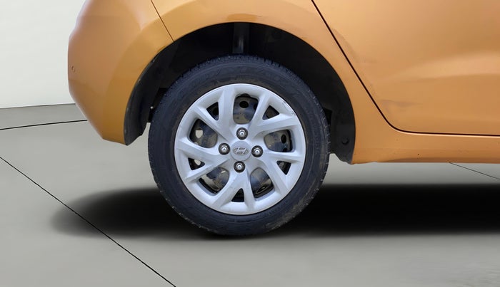 2017 Hyundai Grand i10 SPORTZ 1.2 KAPPA VTVT, Petrol, Manual, 35,519 km, Right Rear Wheel