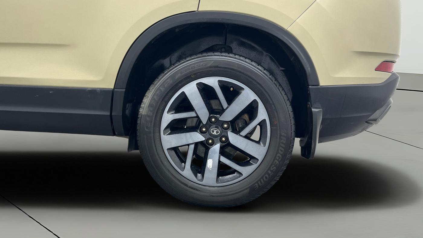 2022 Tata Safari XZ PLUS KAZIRANGA, Diesel, Manual, 25,241 km, Left Rear Wheel