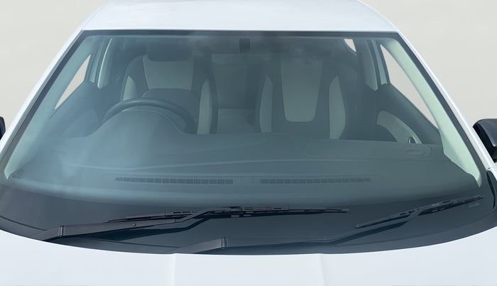 2021 Skoda Rapid 1.0 AMBITION TSI MT, Petrol, Manual, 39,688 km, Front Windshield