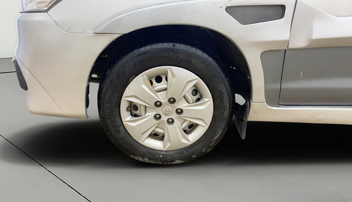 2014 Toyota Innova 2.5 GX 8 STR, Diesel, Manual, 73,319 km, Left Front Wheel