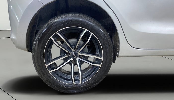 2021 Maruti Swift LXI, Petrol, Manual, 62,976 km, Right Rear Wheel