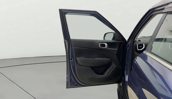 2020 Hyundai VENUE SX 1.0 TURBO, Petrol, Manual, 16,373 km, LHS Front Door