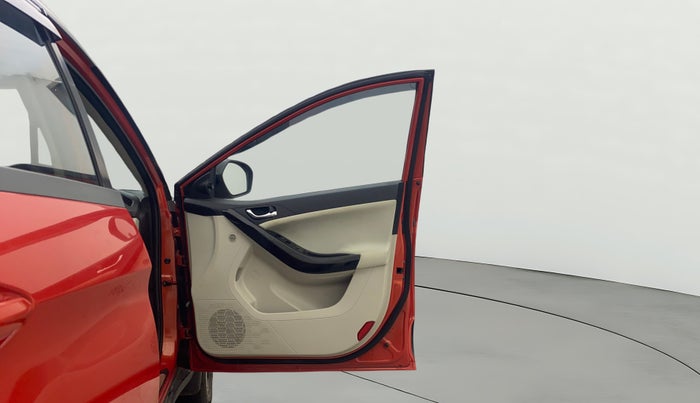 2022 Tata NEXON XZ PLUS (L), Petrol, Manual, 16,077 km, RHS Front Door