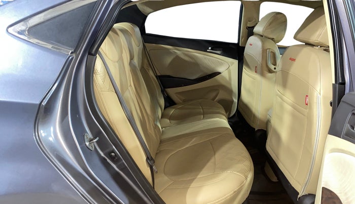 2017 Hyundai Verna 1.6 CRDI SX, Diesel, Manual, 91,585 km, Right Side Rear Door Cabin