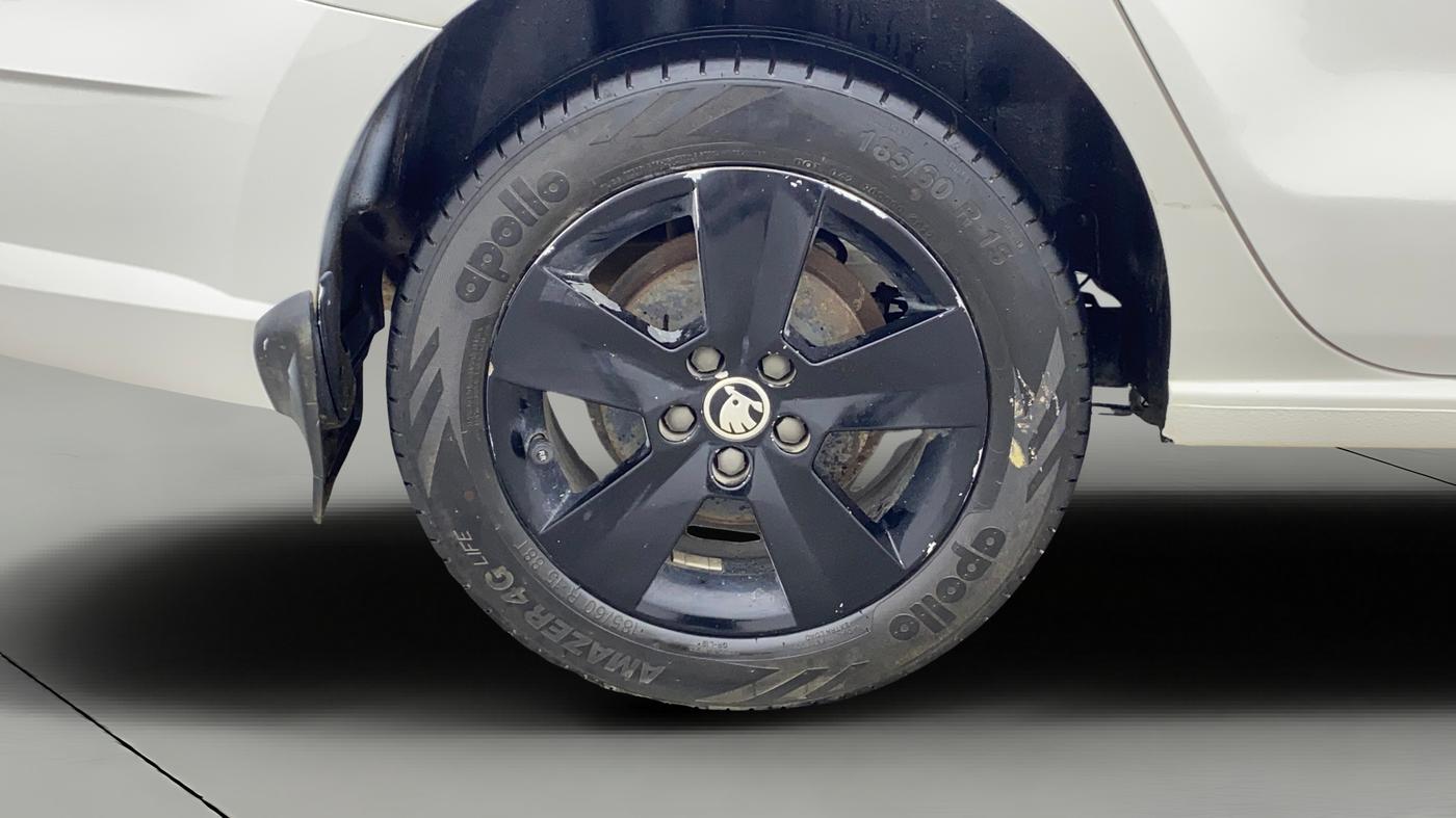 2020 Skoda Rapid AMBITION AT TSI, Petrol, Automatic, 1,16,716 km, Right Rear Wheel