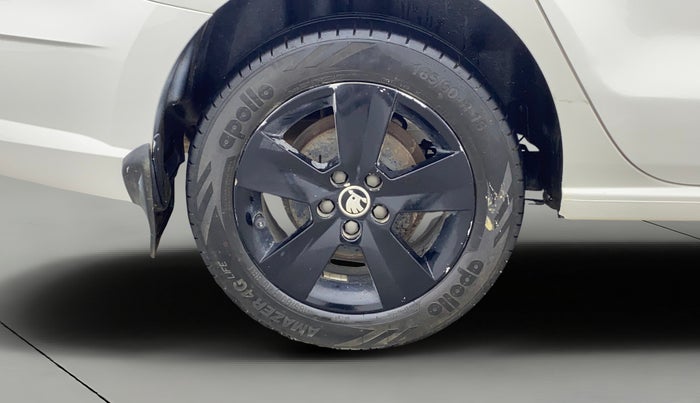 2020 Skoda Rapid AMBITION AT TSI, Petrol, Automatic, 1,16,692 km, Right Rear Wheel