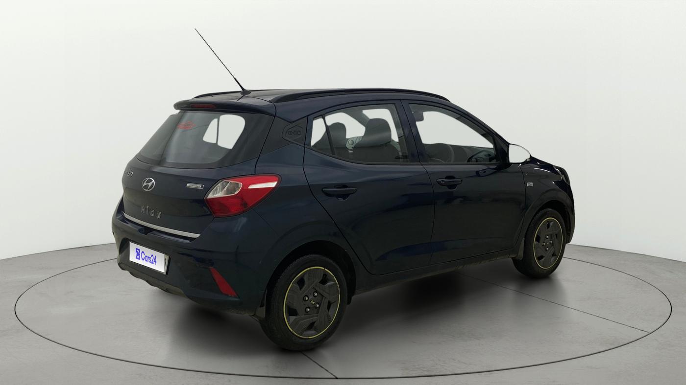 2022 Hyundai GRAND I10 NIOS MAGNA CORPORATE EDITION AMT 1.2 KAPPA VTVT, Petrol, Automatic, 18,810 km, Right Back Diagonal