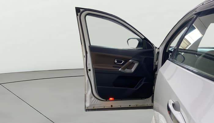 2021 Tata Harrier XZA PLUS 2.0L DUAL TONE, Diesel, Automatic, 1,20,815 km, LHS Front Door