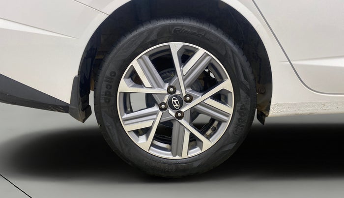 2023 Hyundai Verna SX (O)1.5 VTVT, Petrol, Manual, 24,791 km, Right Rear Wheel