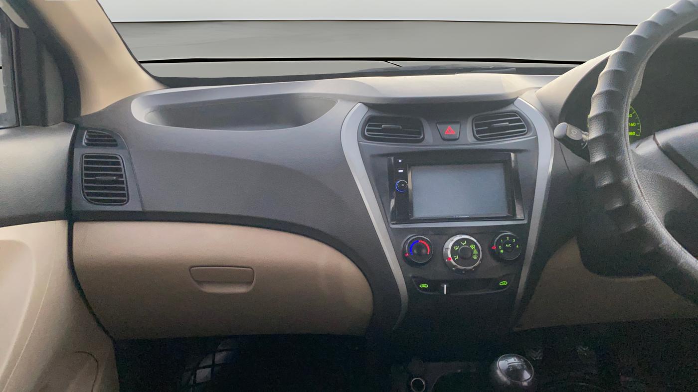2018 Hyundai Eon ERA + SE, Petrol, Manual, 36,613 km, Air Conditioner