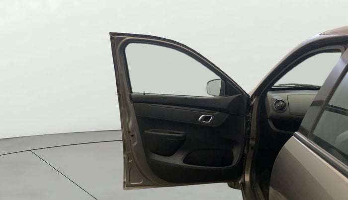 2019 Renault Kwid RXT 1.0 (O), Petrol, Manual, 36,673 km, LHS Front Door