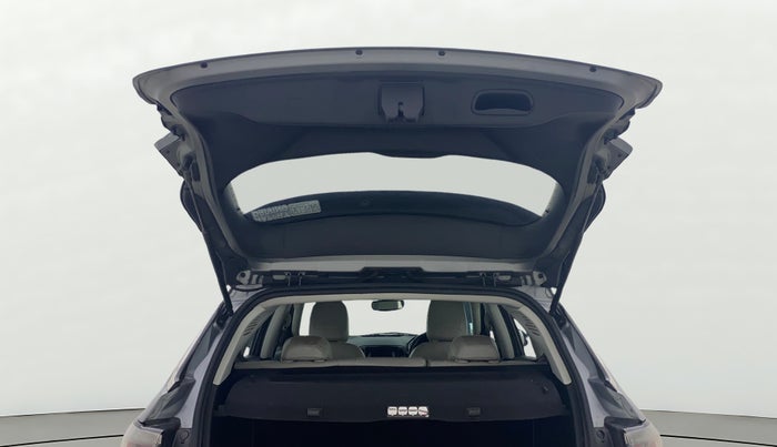 2018 Jeep Compass LIMITED (O) 2.0 DIESEL, Diesel, Manual, 1,21,014 km, Boot Door Open