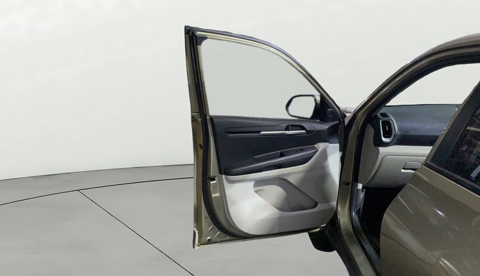 2020 KIA SONET HTX 1.5, Diesel, Manual, 67,995 km, LHS Front Door