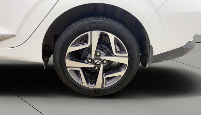 2022 Hyundai AURA SX 1.2 CNG, CNG, Manual, 1,22,124 km, Left Rear Wheel