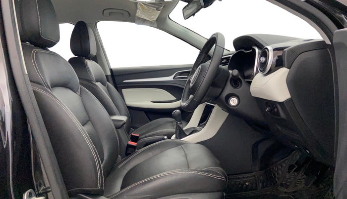2023 MG ASTOR SUPER 1.5 MT, Petrol, Manual, 20,780 km, Right Side Front Door Cabin